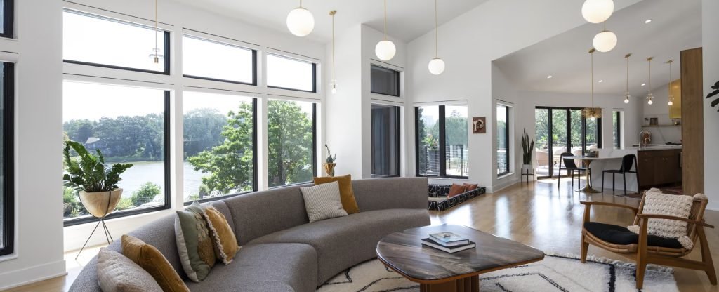 Builder-Grade vs Premium Windows - What is the Lifespan Comparison?